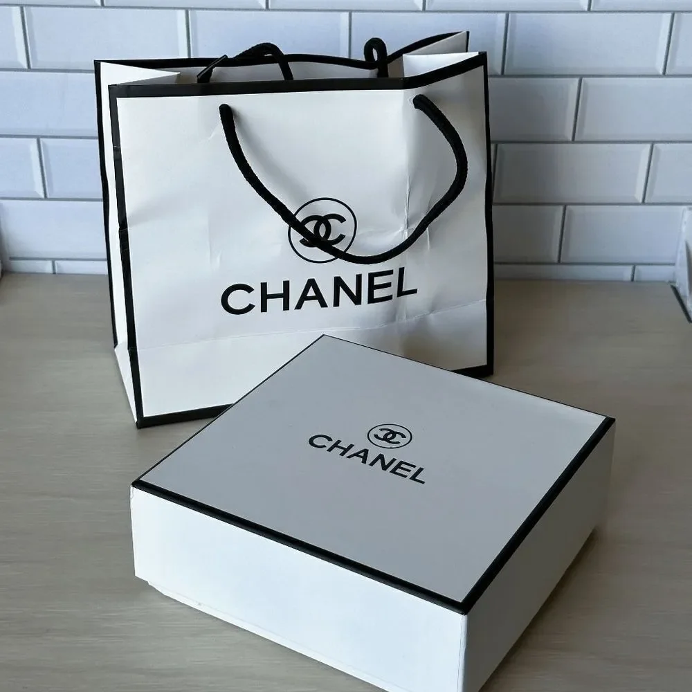 Chanel White Gift Bag - medium